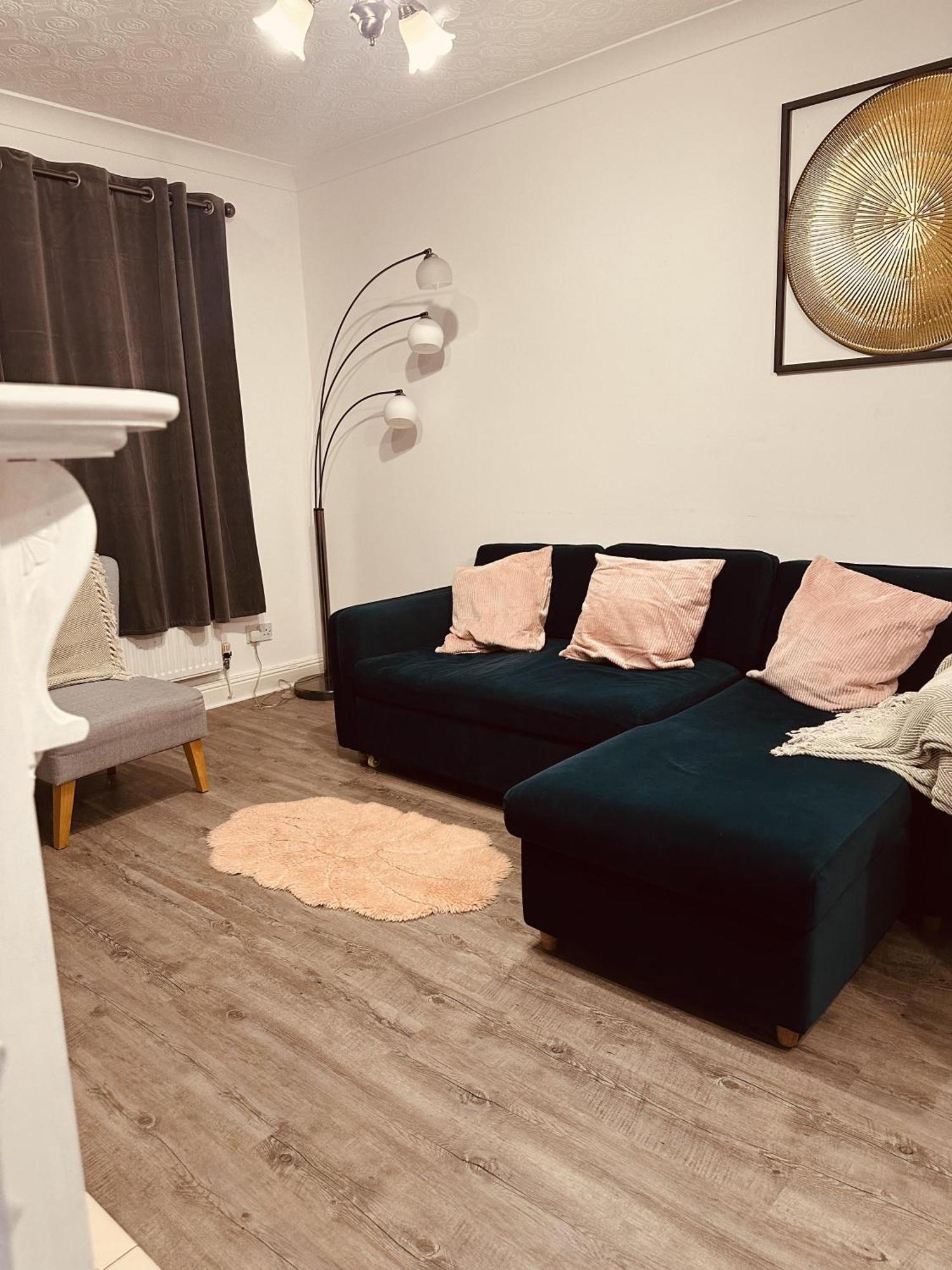 Come & Unwind In Charming 5 Bed House In Blackburn Екстериор снимка